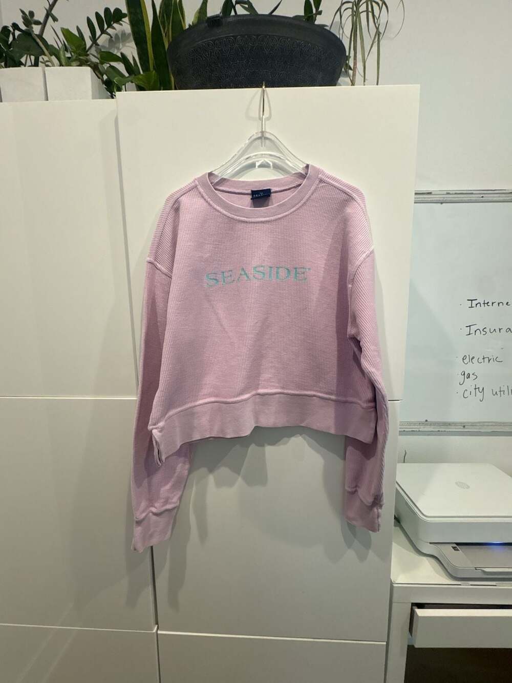 The Seaside Style Women's Corded Crewneck Cropped Sweatshirt Pink